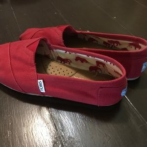 Toms Shoes | Toms Womens. | Color: Red | Size: 8.5